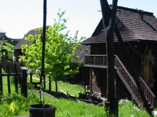 Skansen wiosną - początek XXI w - fot. Stożek